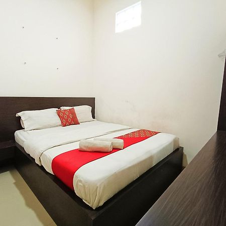 Yutaka Inn Dinoyo Malang Zewnętrze zdjęcie
